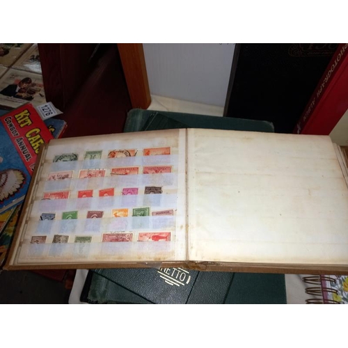 1277 - 5 old stamp albums with stamps