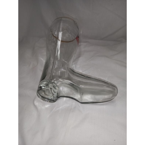 1314 - A glass Schultheiss Ale boot