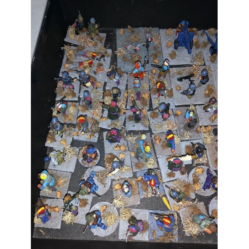 1340 - A good selection of war gaming figures including Games Workshop and Warhammer, D&G etc