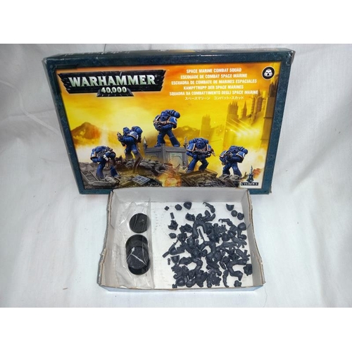 1340 - A good selection of war gaming figures including Games Workshop and Warhammer, D&G etc