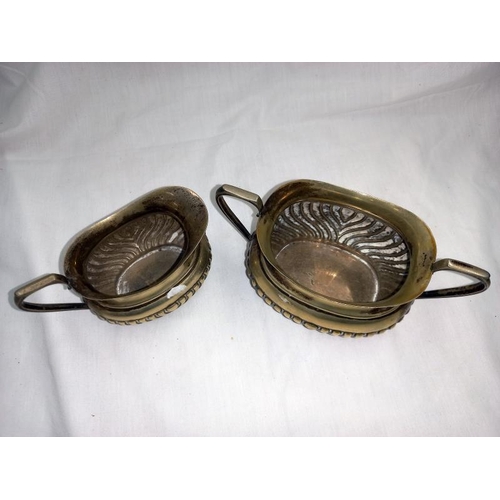 1407 - 3 items of silver plate