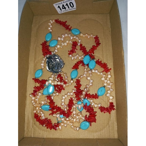 1410 - A good late 20th century coral freshwater and turquoise necklace with Mother of pearl catch,