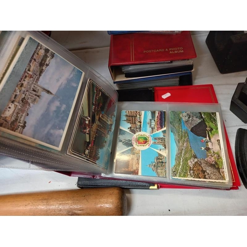 1448 - 6 albums of over 700 postcards