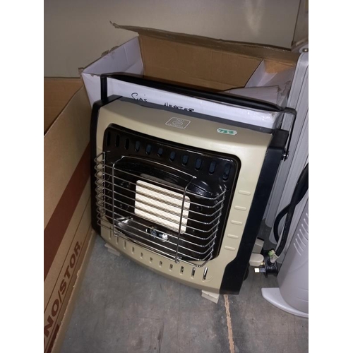 168 - 3 electric heaters (One vintage, two oil) and a gas heater ( Camping gas canister)