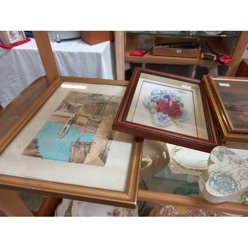 228 - A quantity of 3D relief framed & glazed pictures