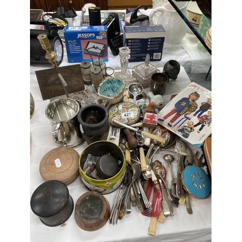 422 - A quantity of miscellaneous household items, metalware, glass, porcelain etc.