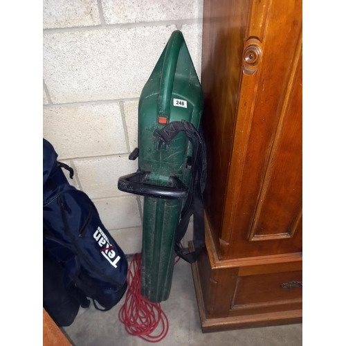 248 - A Qualcast Turbovac 1100 electric garden blower/vacuum