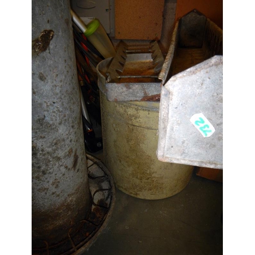 271 - A quantity of galvanised animal feeders (A/F corroded)