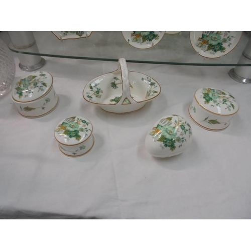 2005 - 26 pieces of Crown Staffordshire 'Kowloon' pattern tea ware.