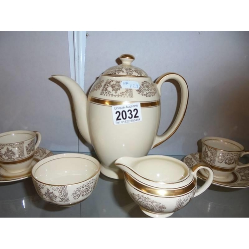 2032 - A 15 piece china coffee set.