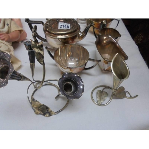 2168 - A mixed lot of silver plate.