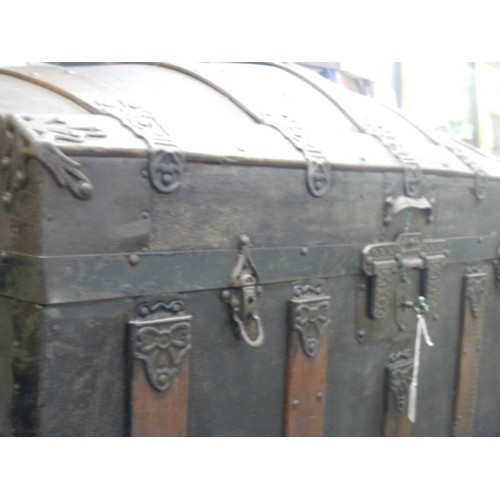 2231 - An old metal bound travelling trunk.COLLECT ONLY.