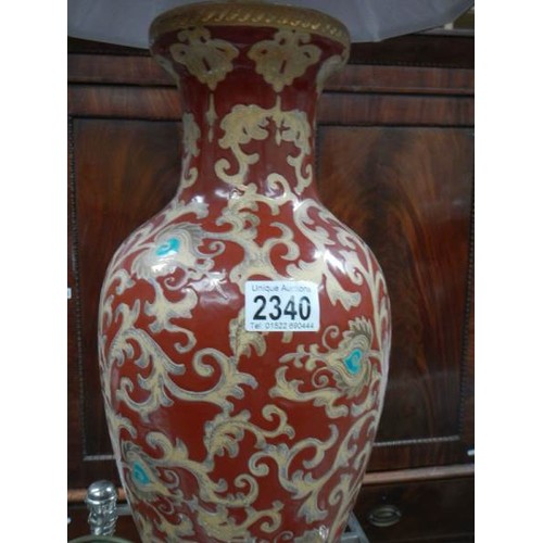 2340 - A hand painted table lamp.