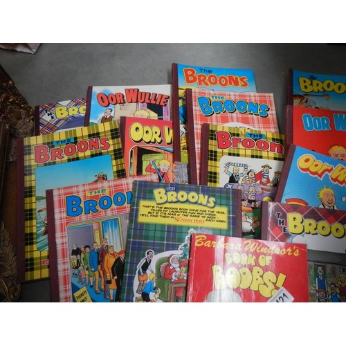 2421 - A quantity of Broons and Oor Willie books.