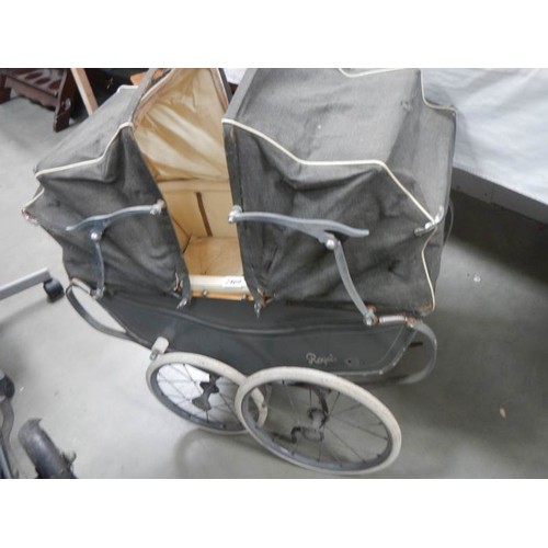 2469 - A vintage twin dolls pram, (missing handle) COLLECT ONLY.