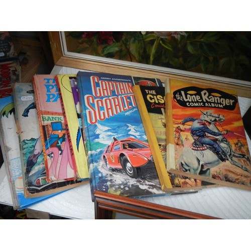 2481 - A large lot of vintage boys annuals and books including Biggles.