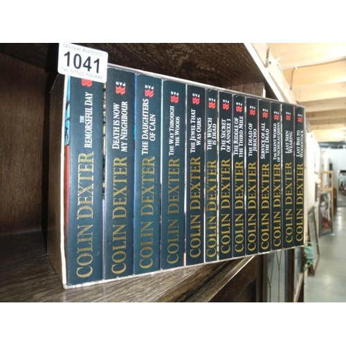 1041 - A boxed Inspector Morse, Colin Dexter paperbacks