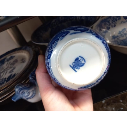 26 - A selection of blue & white pottery including Booths real Old Willow tea set, James Kent Chinese duc... 