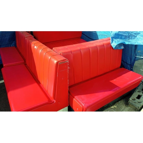 501 - 4 single & 2 double 50's/60's retro American diner red leatherette benches A/F
Collect Only