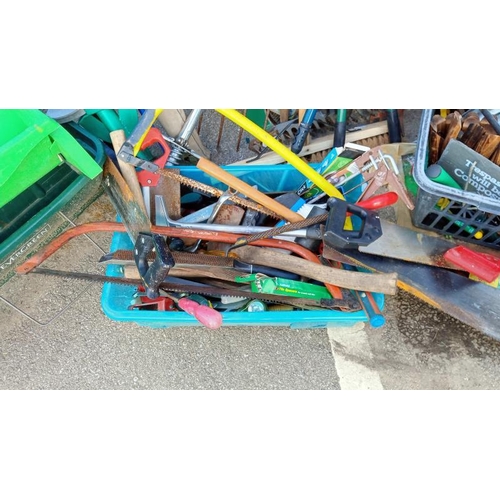 520 - A large lot of mainly garden tools etc. Collect Only