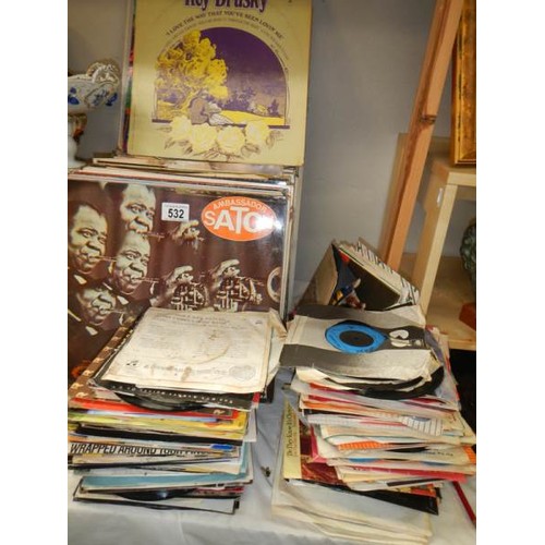 532 - A good selection of LP and 45 rpm records.