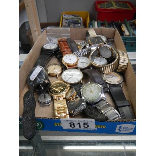 815 - A mixed lot of gent's watches.