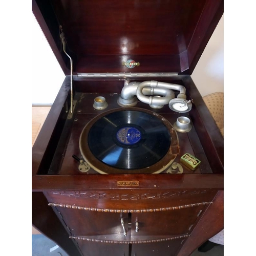 729 - A good free standing wind-up cabinet gramophone, COLLECT ONLY.