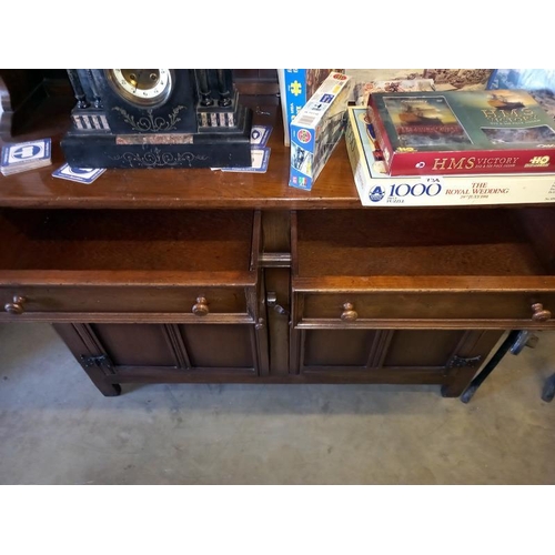 733 - A mid 20th century dresser. Collect Only.