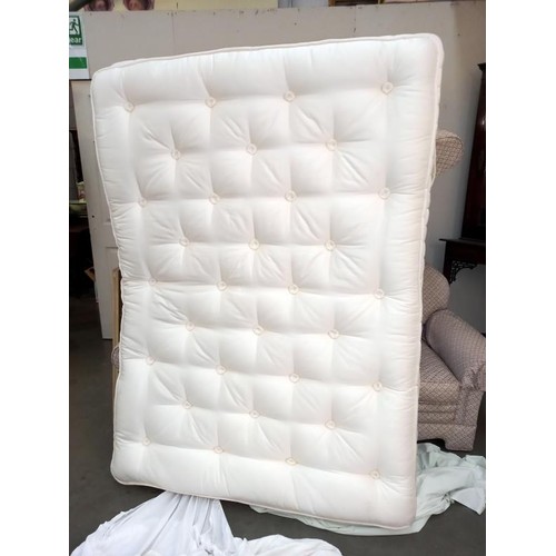 829 - A double mattress with attached soft cushioned topper
COLLECT ONLY