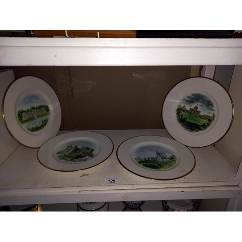 129 - 4 Wedgewood plates