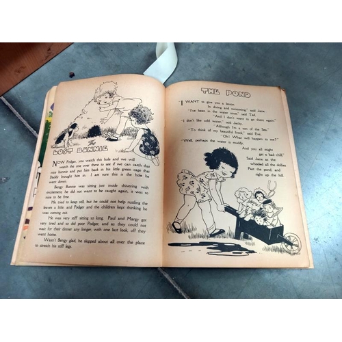 290 - A rare vintage Little Friends unused story and rhymes colouring book by Agnes Richardson.