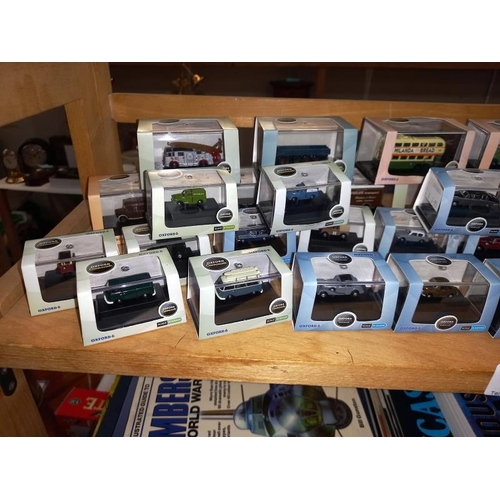 454 - 36 Oxford Diecast N gauge model vehicles.