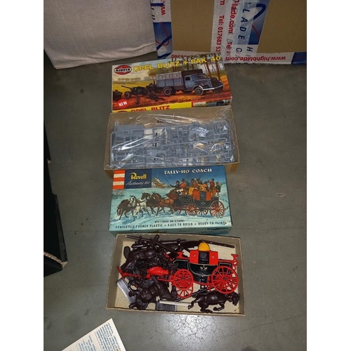 464 - A quantity of plastic models kits including Airfix. In used condition, completeness unknown. Collect... 