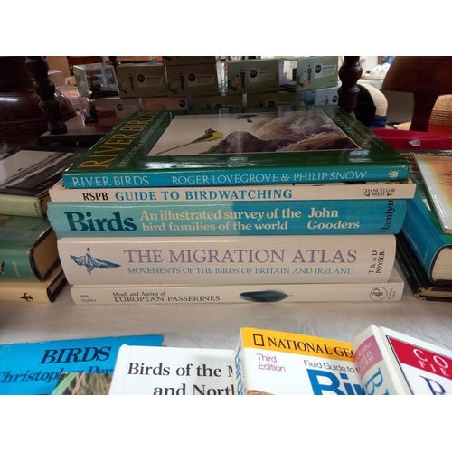 475 - A quantity of books on birds and wildlife etc.