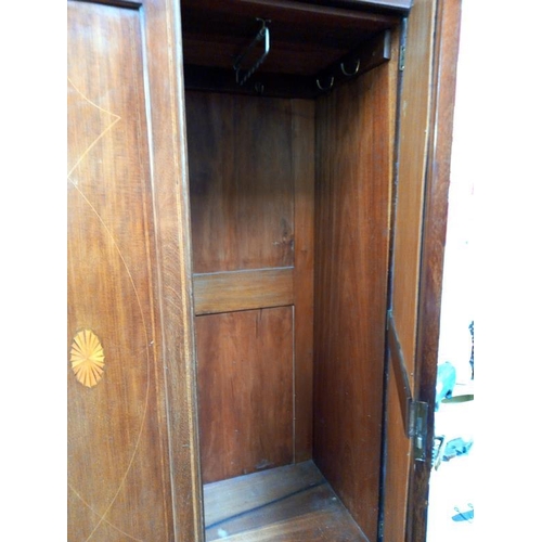 535 - A double wardrobe. 162cm x 50cm  206cm. Collect Only.