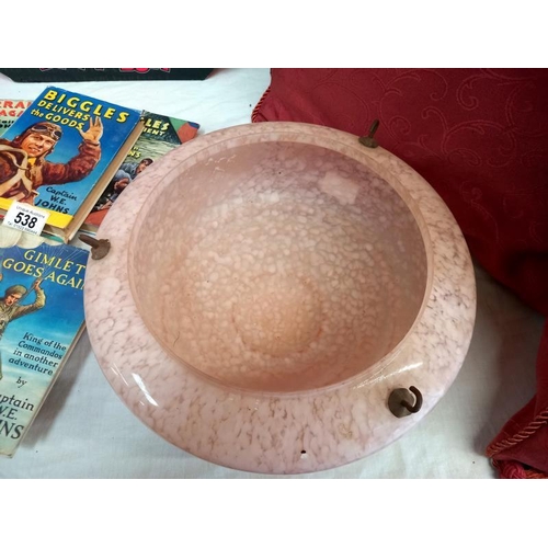 539 - A 1930's mottled pink glass flycatcher lamp shade. (No Chain).