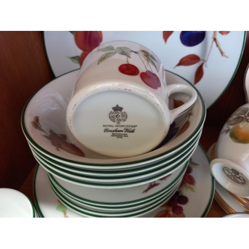 545 - A Royal Worcester Evesham vale and Royal Grafton china.