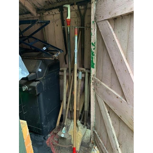 105 - A lot of assorted garden and building tools. Collect Only.