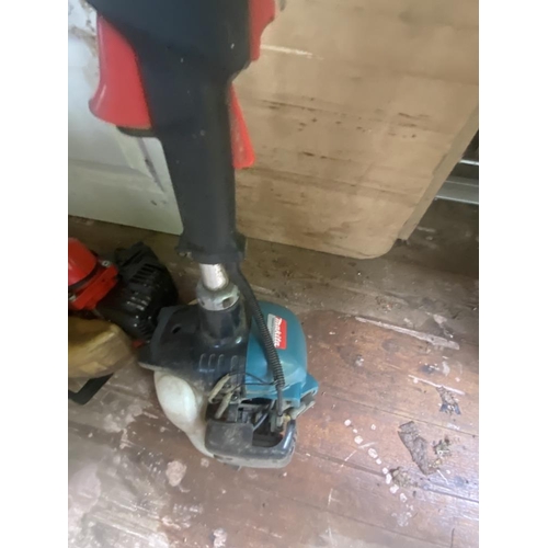 112 - A Makita brush cutter, working but requires pull starter cord renewing. Collect Only.