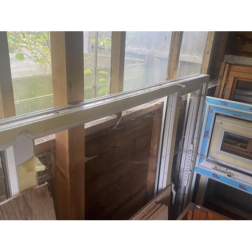 118 - 4 UPVC window frames, 2 wooden window frames, 2 metal window frames. Collect Only.