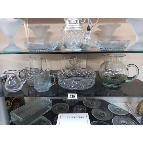 530 - A large quantity of glassware including Dishes.
Collect Only.