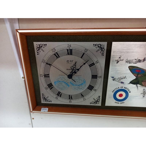 534 - A Battle of Britain, the spitfire, wall clock.