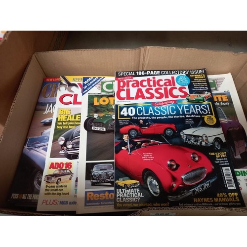 562 - A quantity of classic car magazines, mostly featuring Austin Healey's.