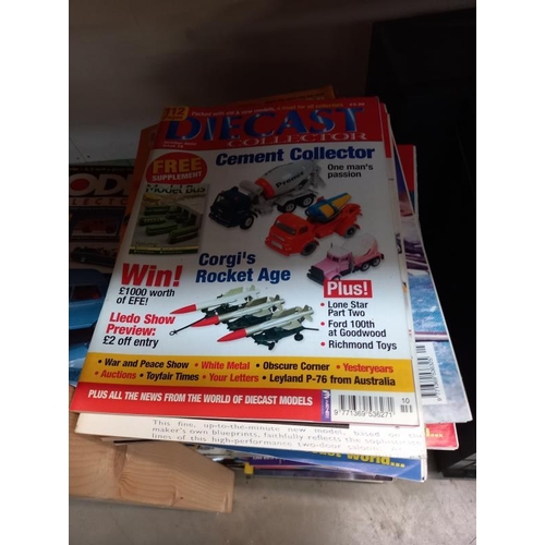 609 - A large quantity of model collector magazines.