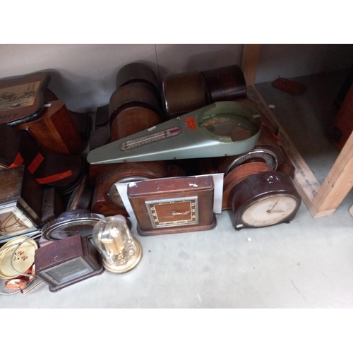 612 - A large quantity of clocks for spares or repairs. COllect Only.