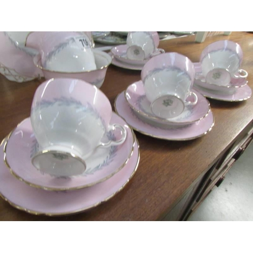 706 - A Tuscan Mayfair china tea set.