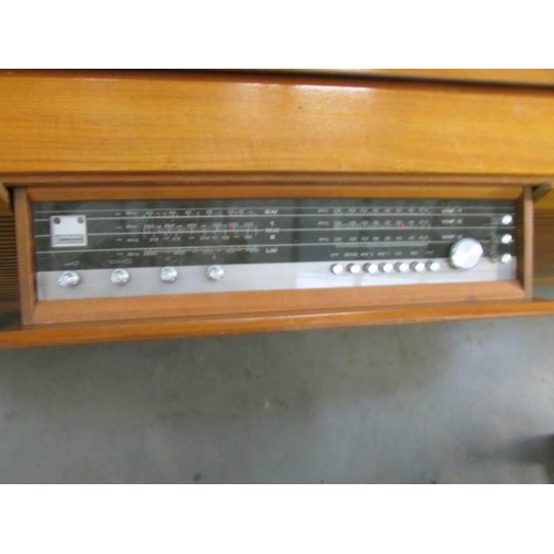 709 - A vintage teak radiogramme, No innards COLLECT ONLY,