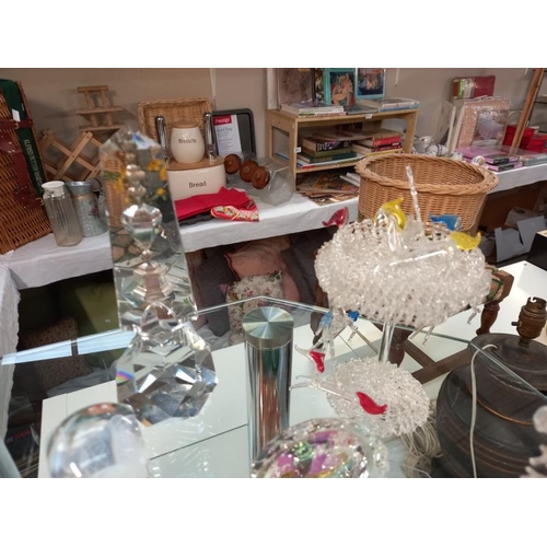 683 - A quantity of glass figures & paperweights (some A/F), Collect only