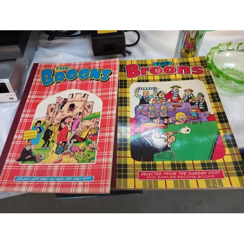 701 - A quantity of The Broons & Oor Wullie comic books