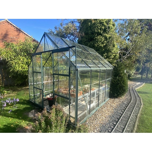 172 - A 10ft x 8ft,  aluminium greenhouse. Needs to be dismantled. Collect Only.